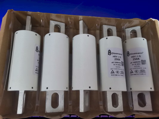 M8 Bolt HEV Series Fuses DC1000V Fiber Auto Fuses 600A High Current Fuses