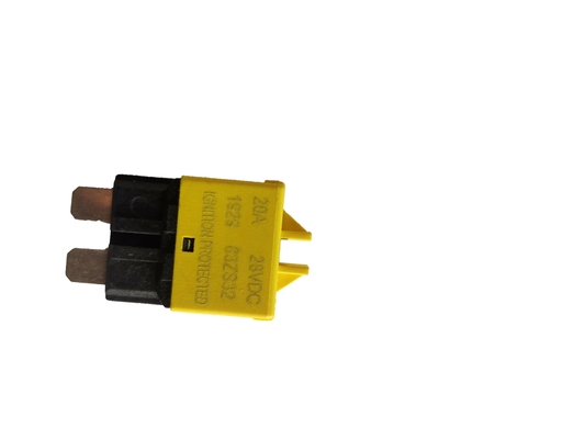 نايلون Resettable دائرة كهربائية بليد فيوز ، 28VDC Resettable Mini Blade Fuse