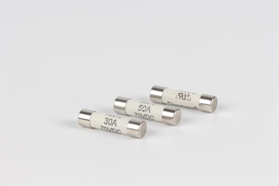 HR70 5G الاتصالات أشباه الموصلات الصمامات 2.5KA 70VDC مقاطعة